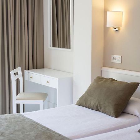 Hostal Residencia Sutimar Пегера Экстерьер фото